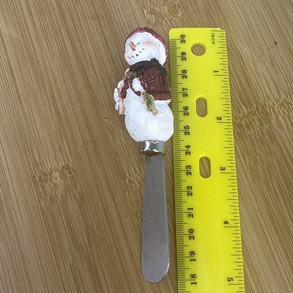 The Unbranded Brand knife spreader